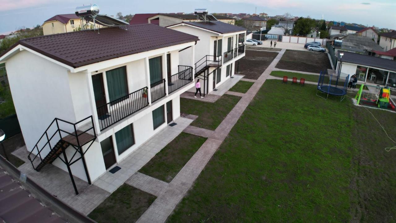 Отель Complex Turistic N&S Доуэ-Май Экстерьер фото